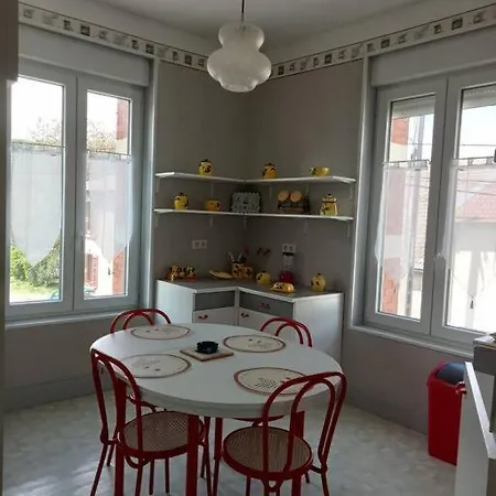 F2 1er Etage * Vigneulles-les-Hattonchatel