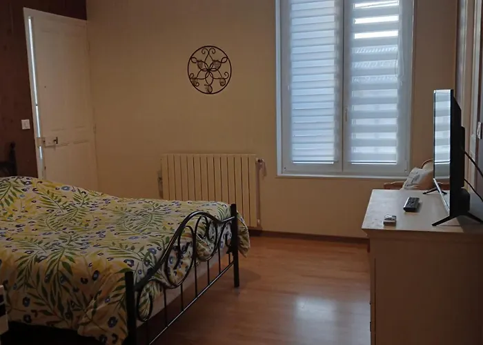 F2 1er Etage - 5 Min Du De Madine *